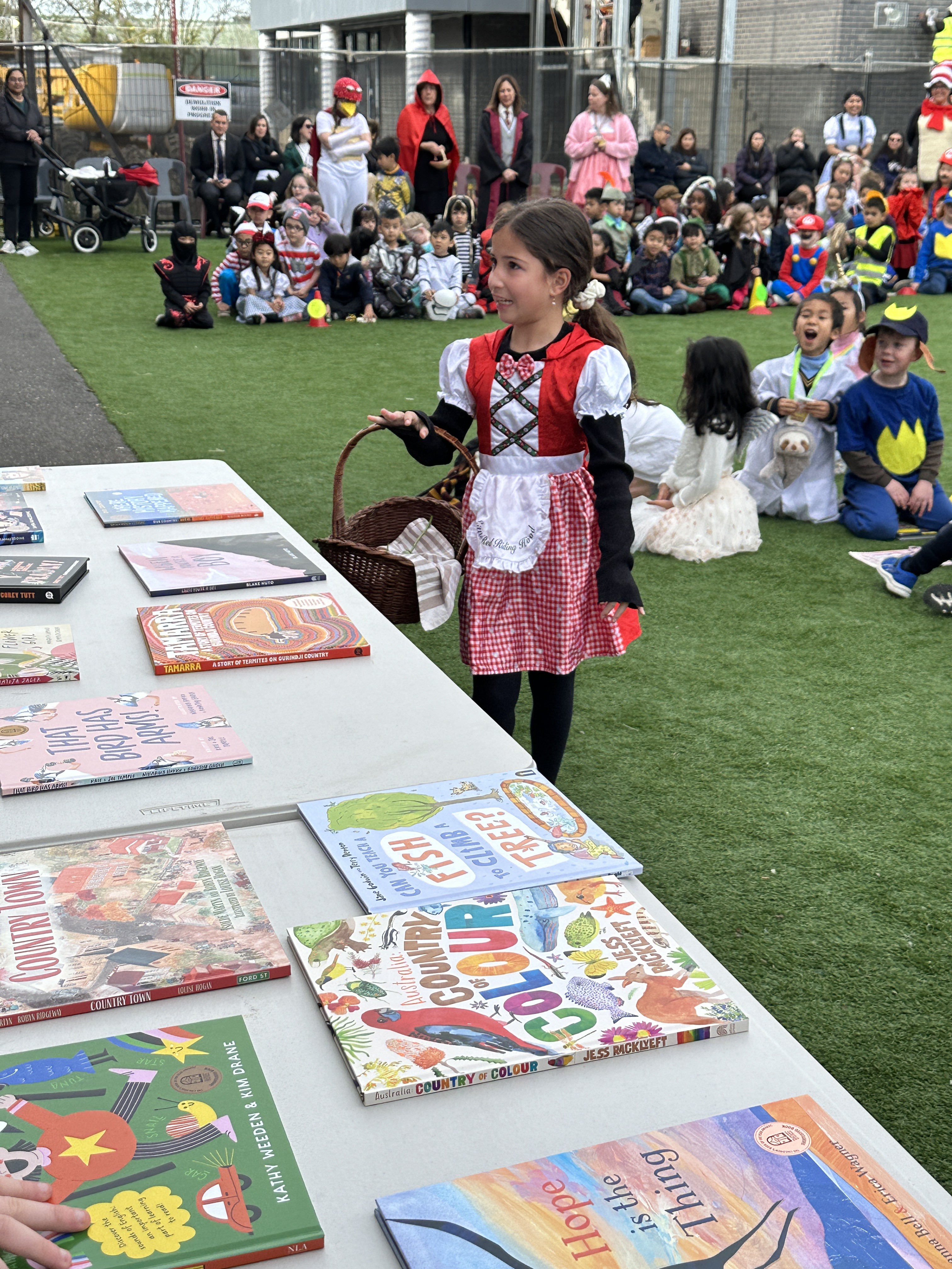 /uploaded_files/media/gallery/17247148002024 book week (101).JPG